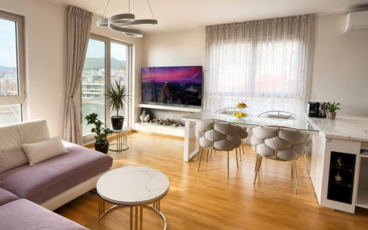 Luxury penthouse with panoramic sea views, rooftop terrace, garage & storage Bečići, Budva